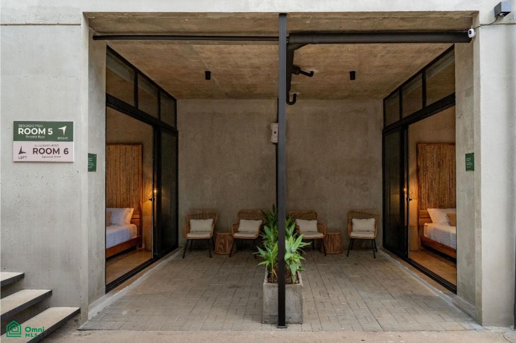 The Sandhaus