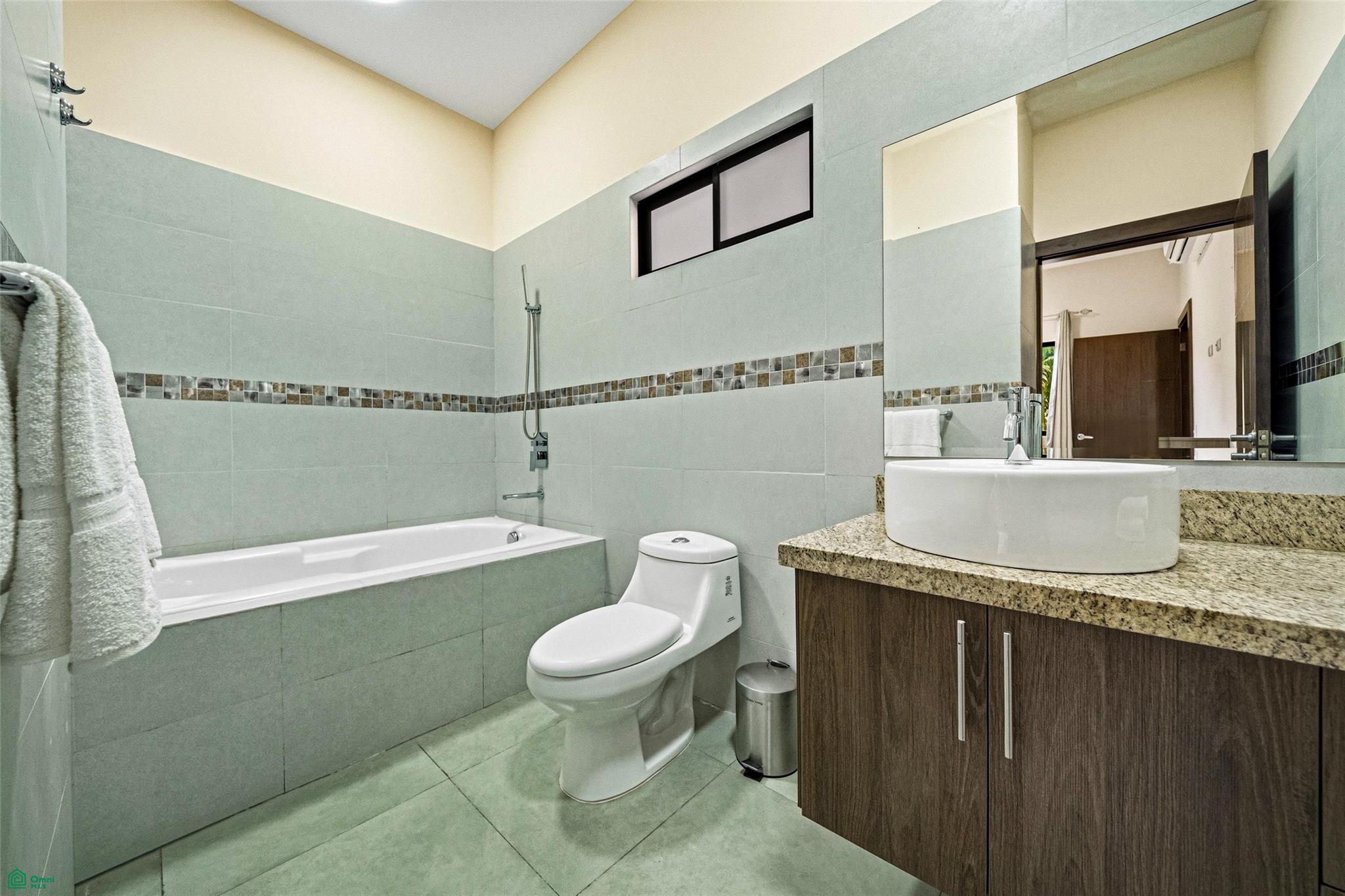 Condo Laurel 15
