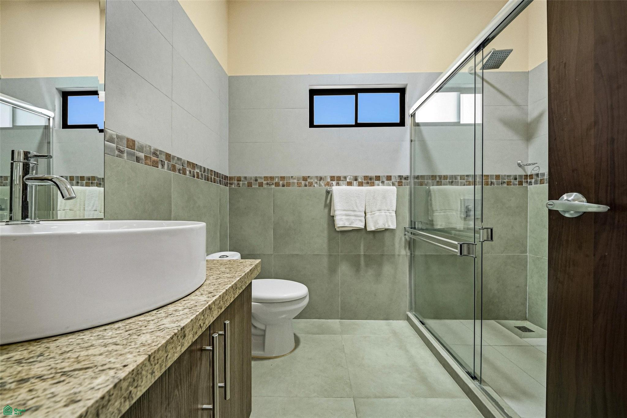 Condo Laurel 15