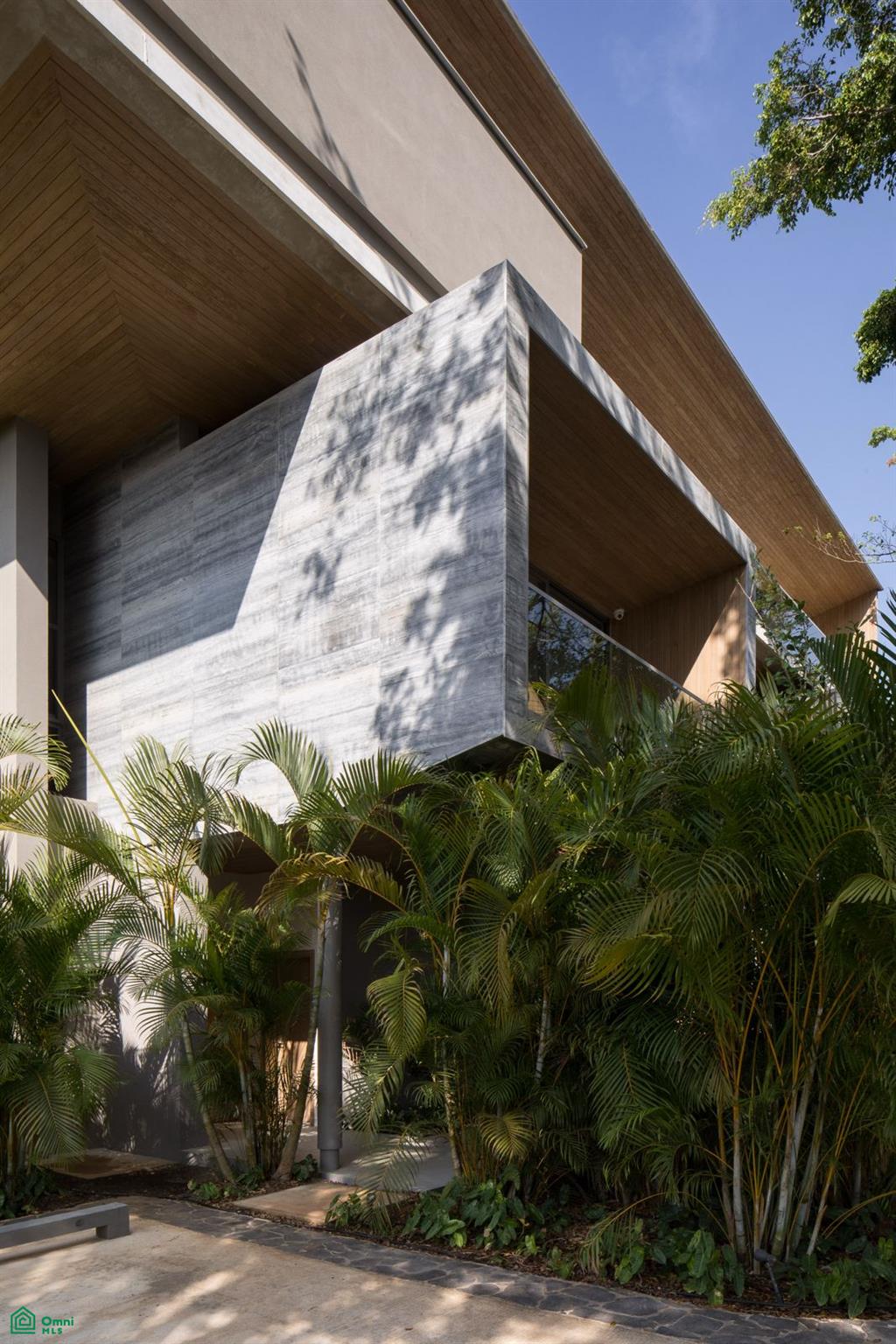 Atrium House