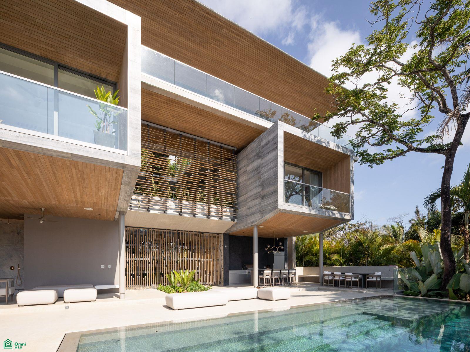Atrium House