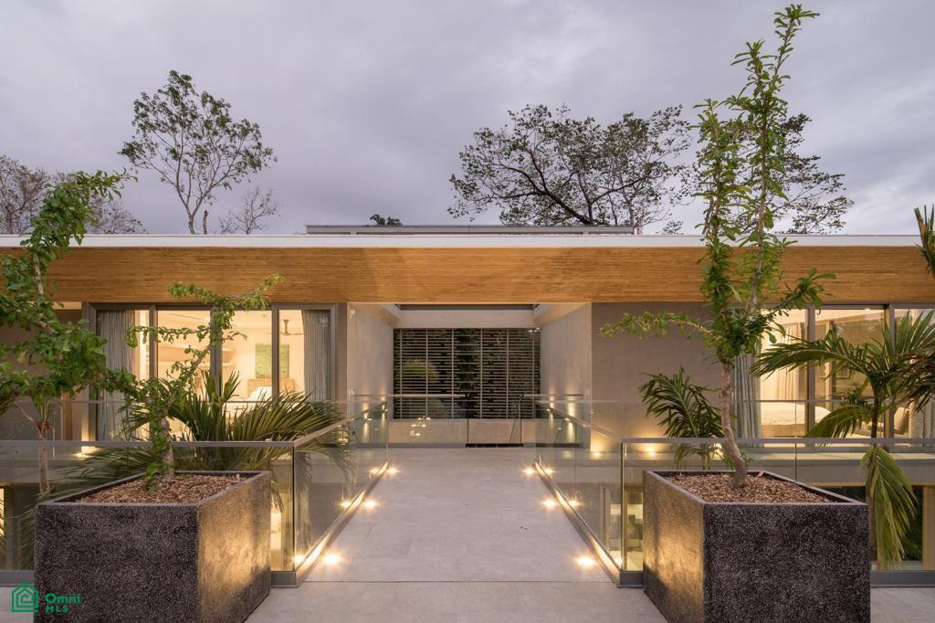Courtyard House