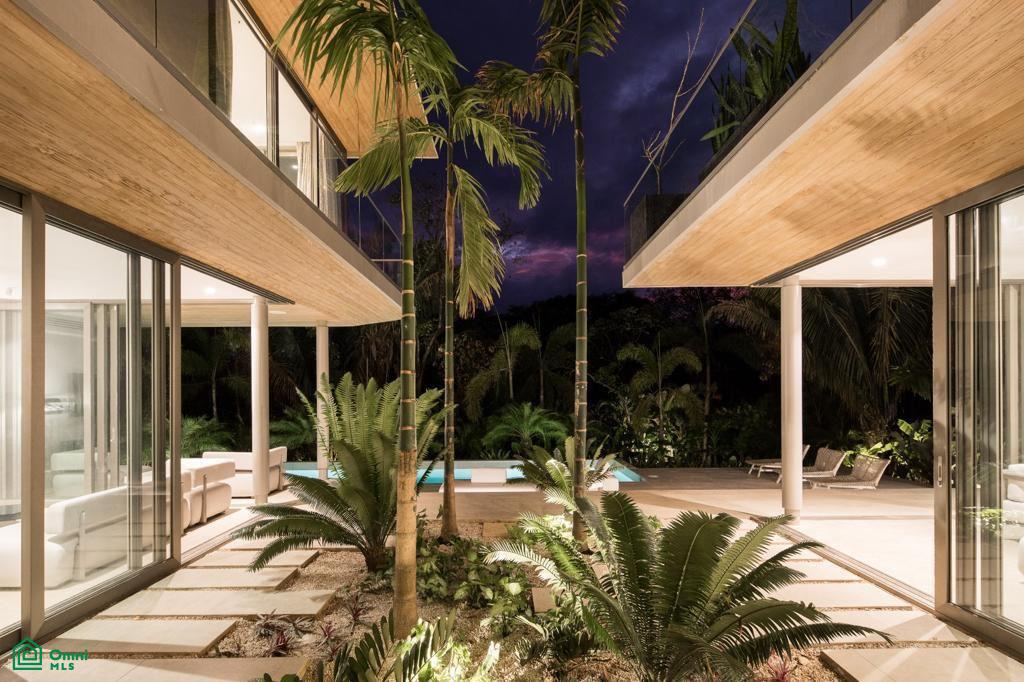 Courtyard House