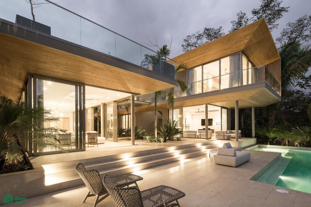 Courtyard House