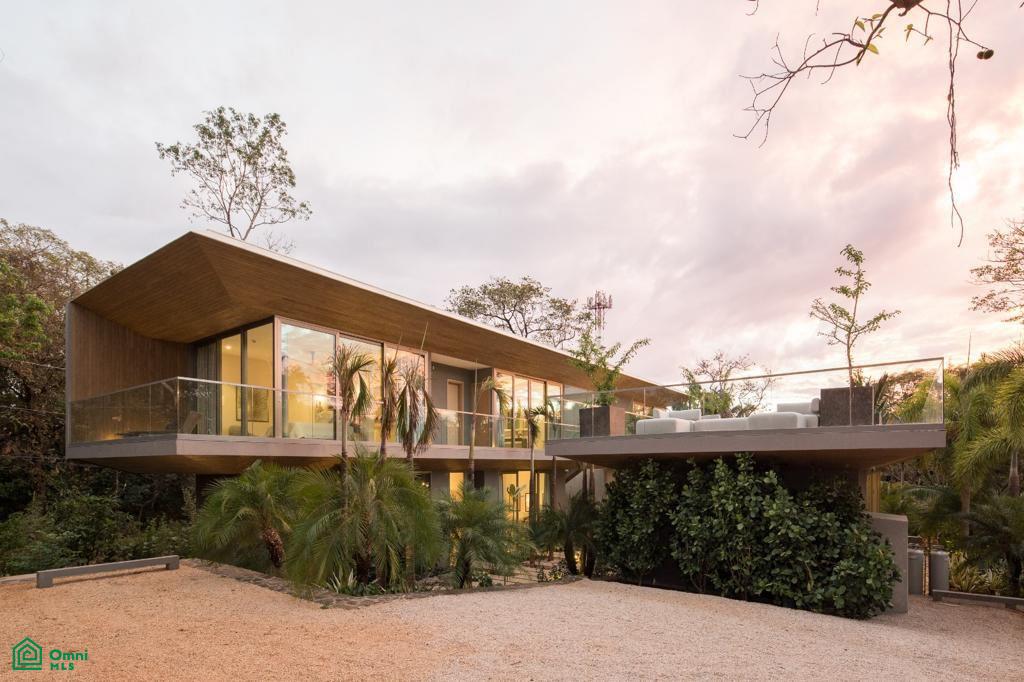 Courtyard House