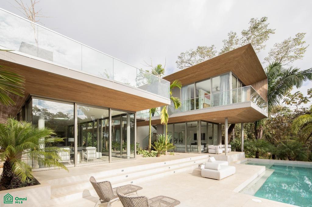 Courtyard House