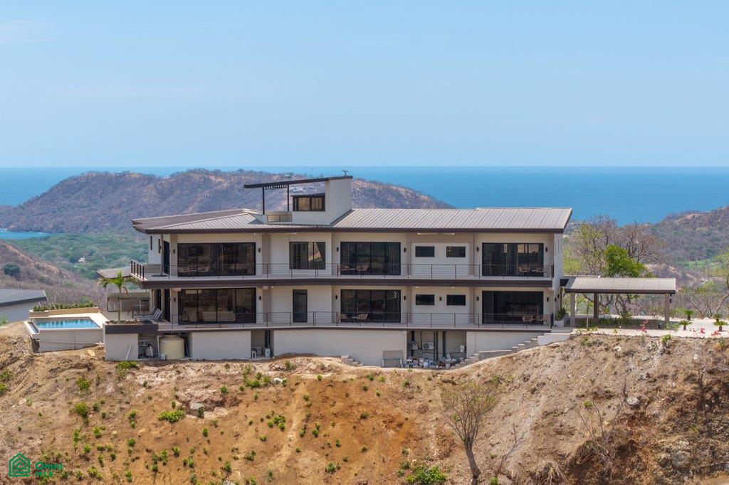 Casa Vista Escondida