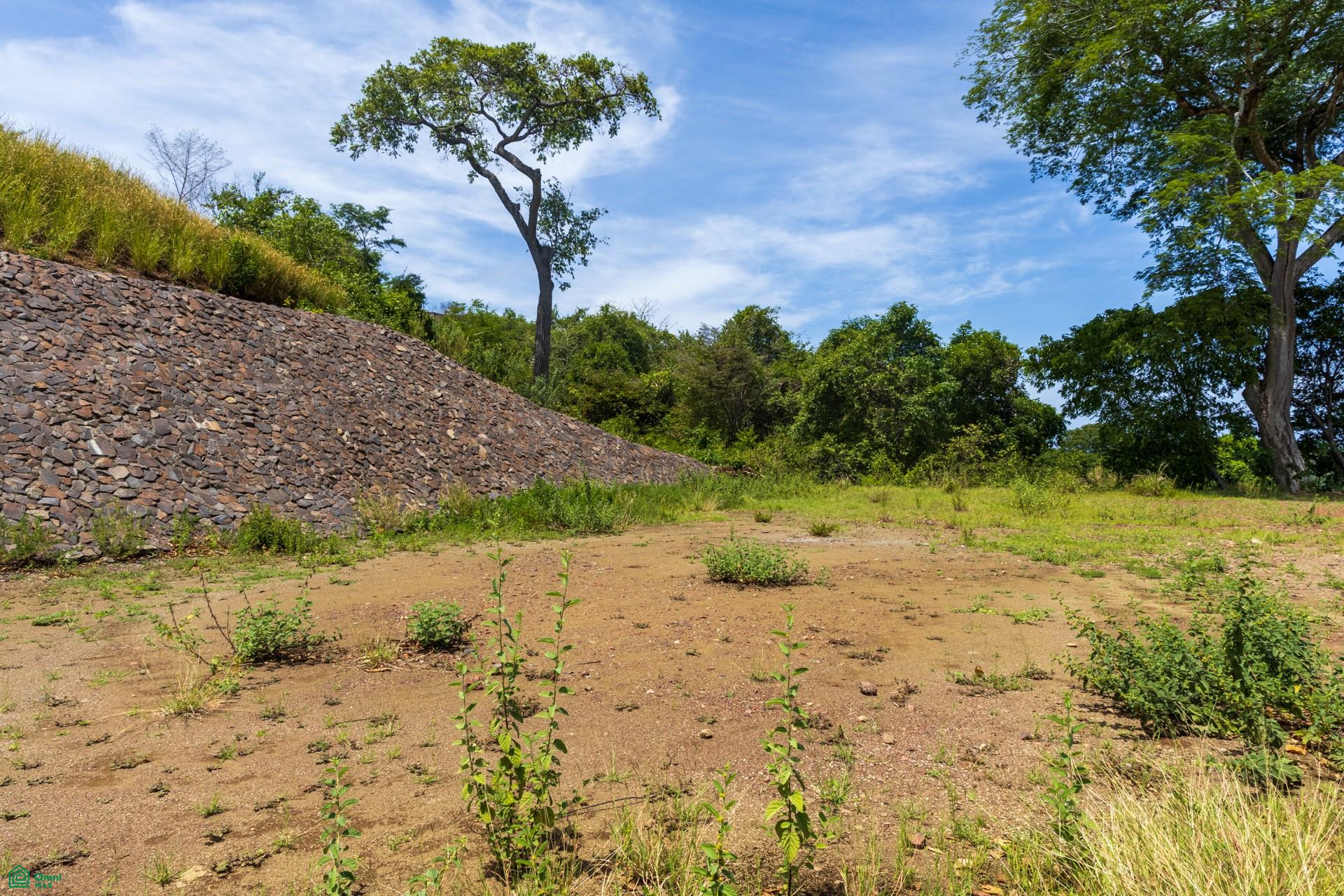Guayacan Lot 2