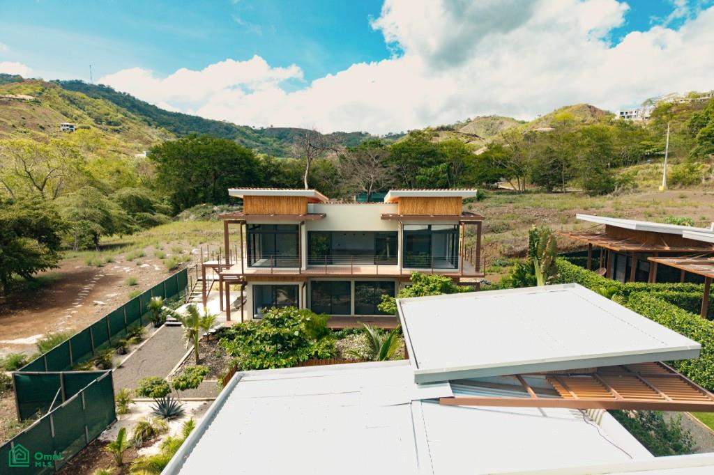 Coco Garden Penthouse