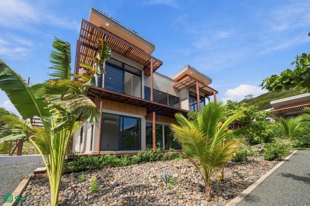 Coco Garden Penthouse