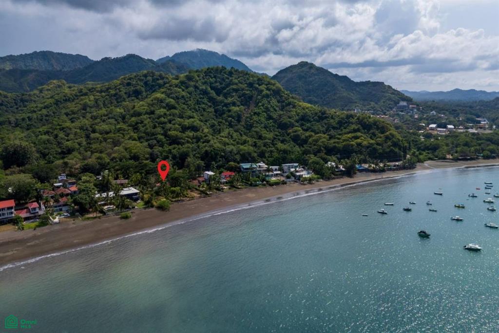 Vista Marina Beach House – Beachfront Residence , Playa Flamingo, Guanacaste