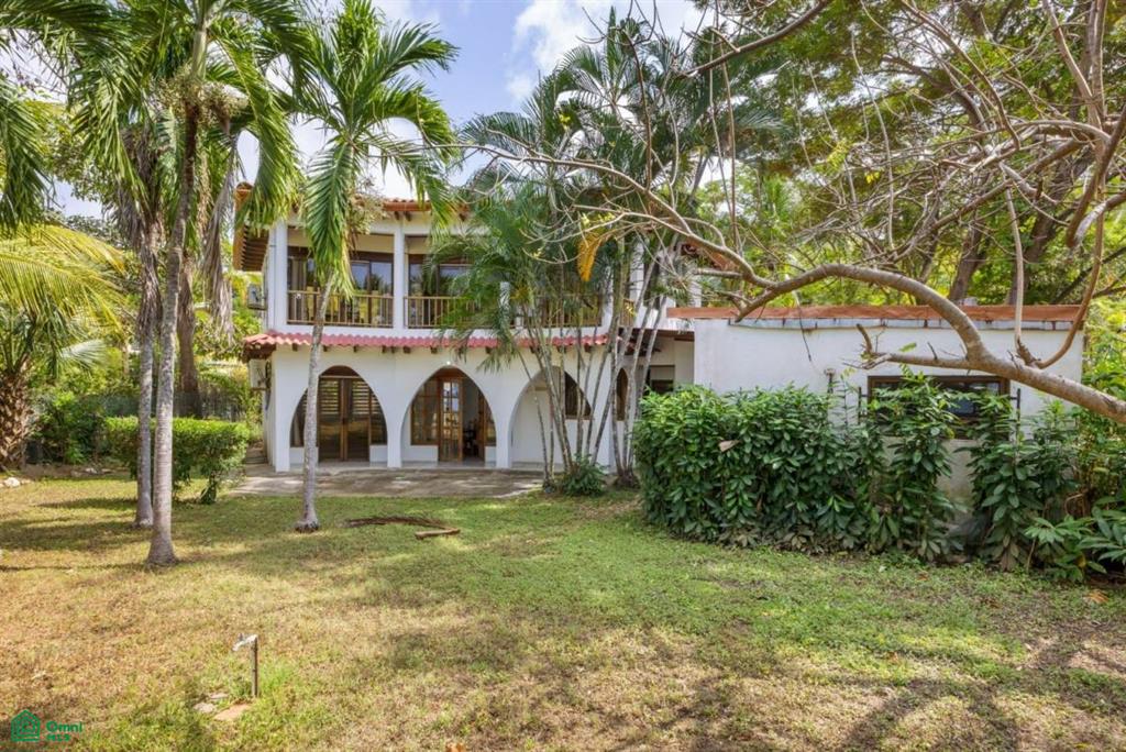 Vista Marina Beach House – Beachfront Residence , Playa Flamingo, Guanacaste