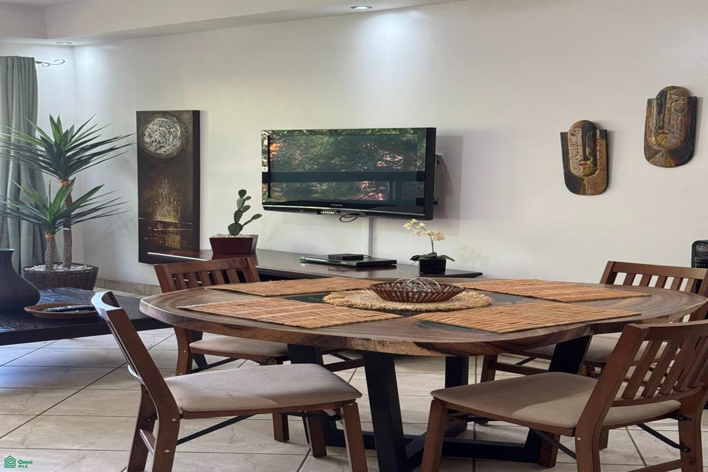 The Oaks 65: Comfortable 2BR Condo Near Tamarindo & Playa Grande