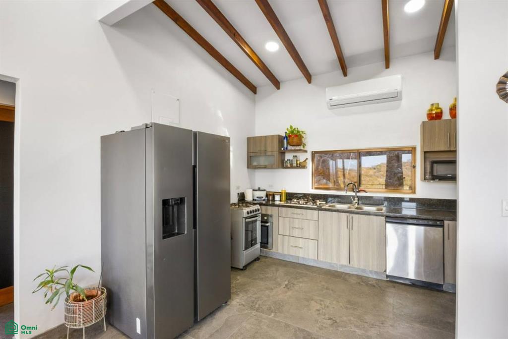 Casa Sol Y Mar: Ocean View Estate with Expansion Potential in Potrero