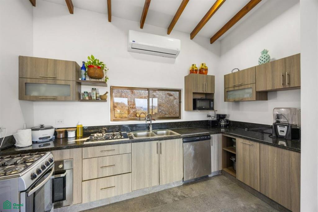 Casa Sol Y Mar: Ocean View Estate with Expansion Potential in Potrero