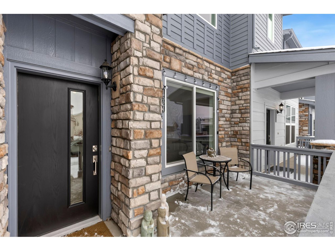 1524 Sun Way