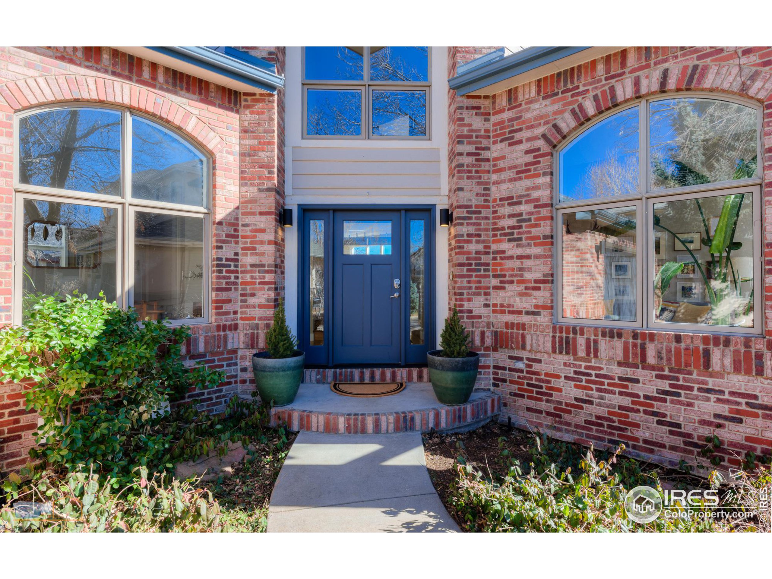 3888 Saint Vincent Pl