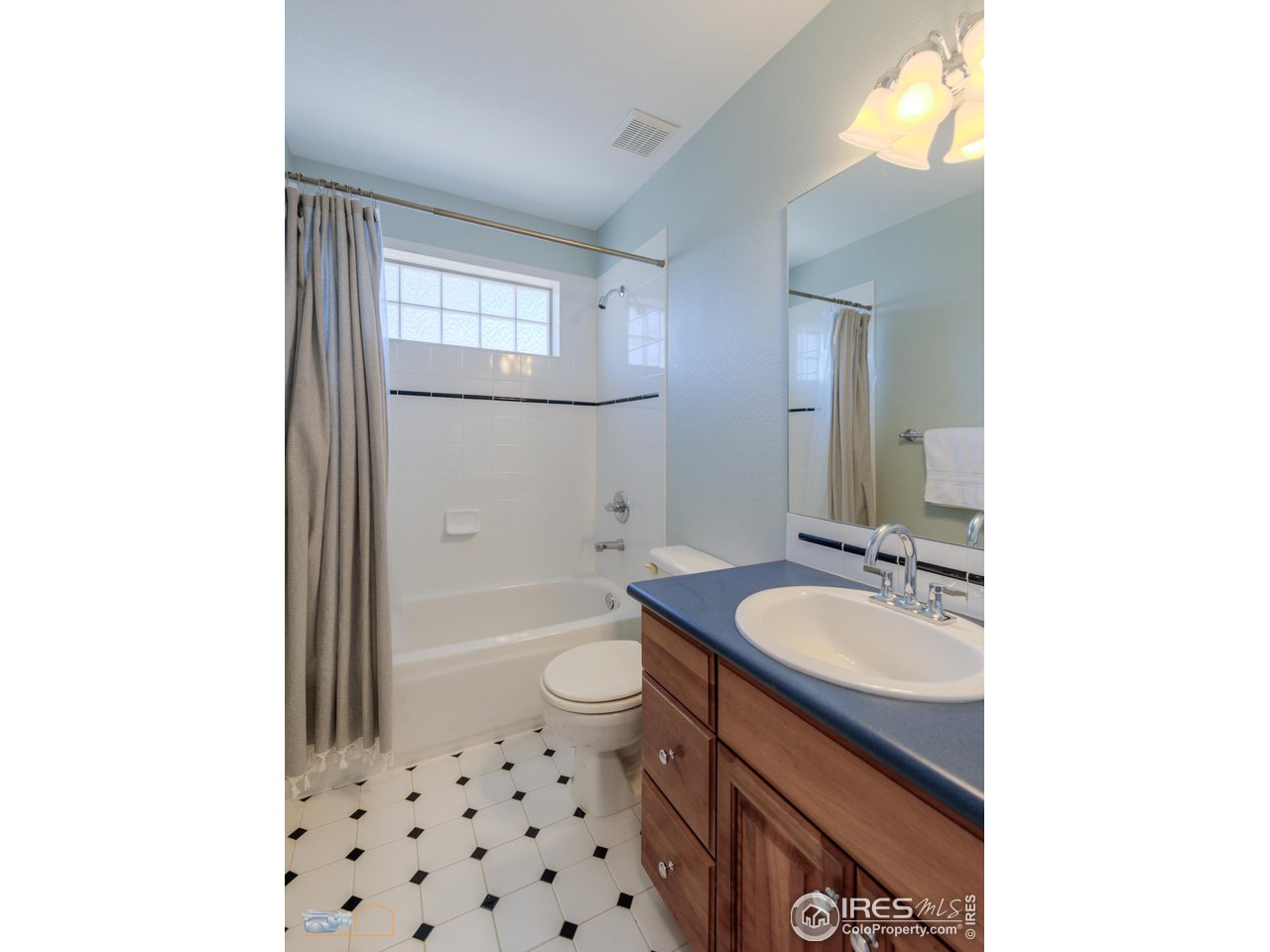 3888 Saint Vincent Pl