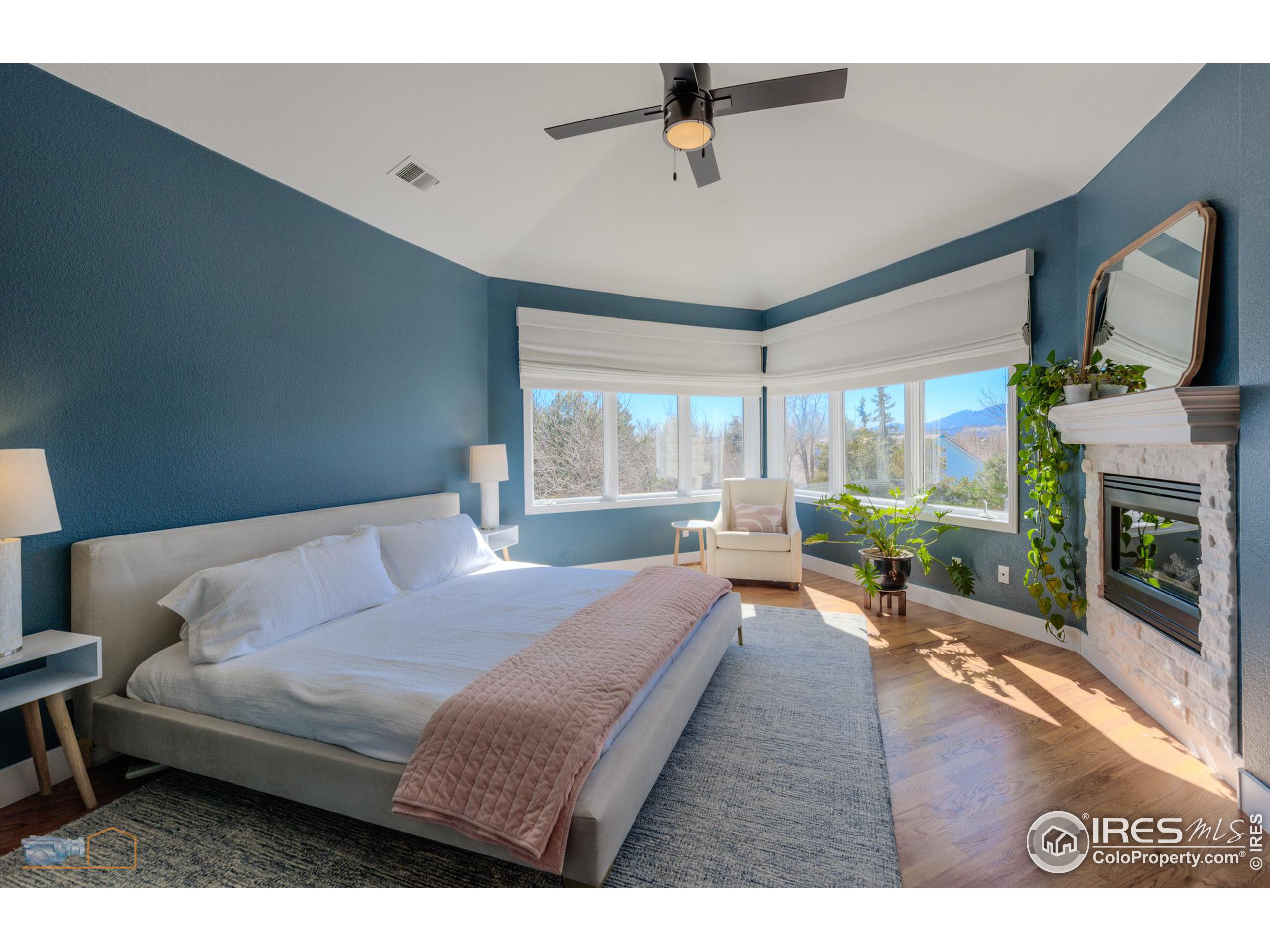 3888 Saint Vincent Pl