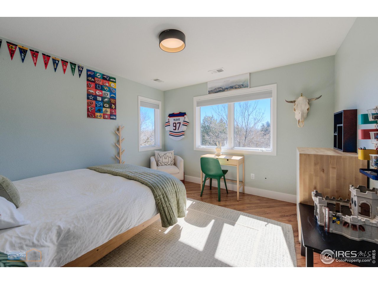 3888 Saint Vincent Pl