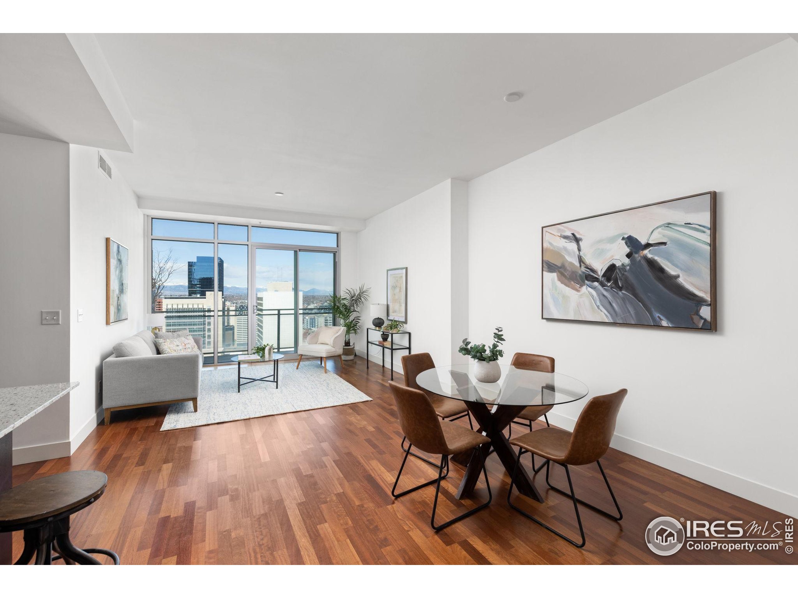 2001 Lincoln St 2113