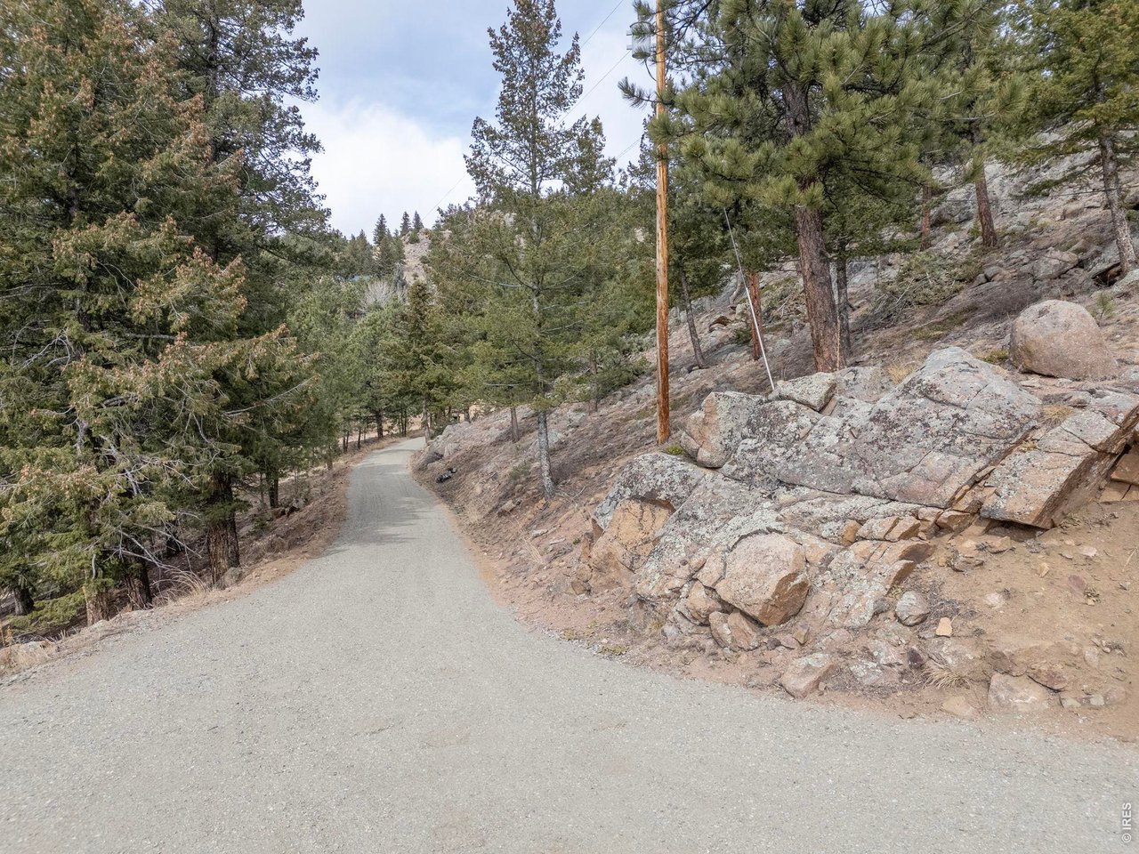 1406 Pika Rd