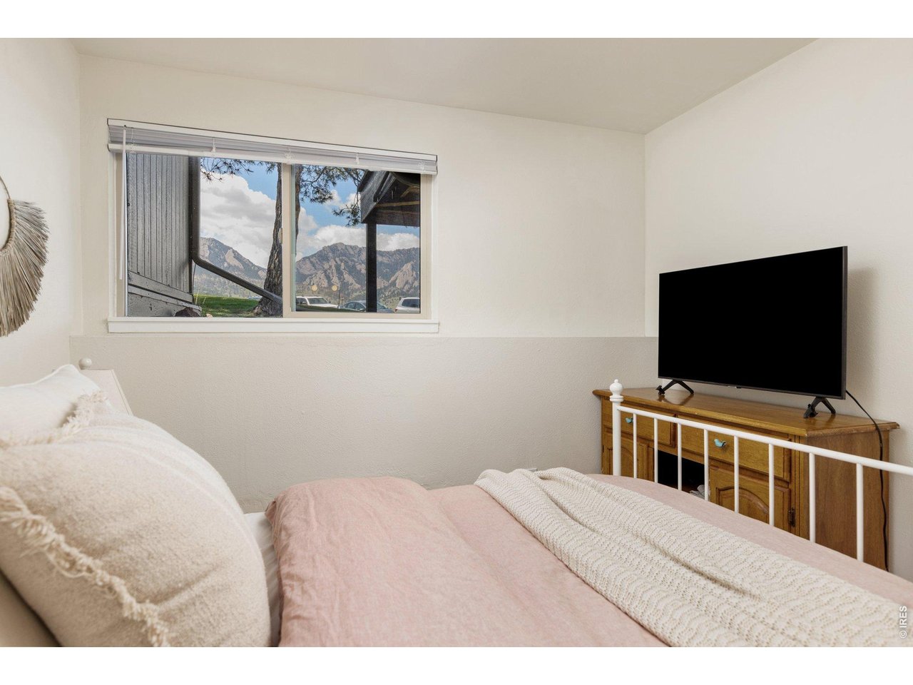 4100 Greenbriar Blvd