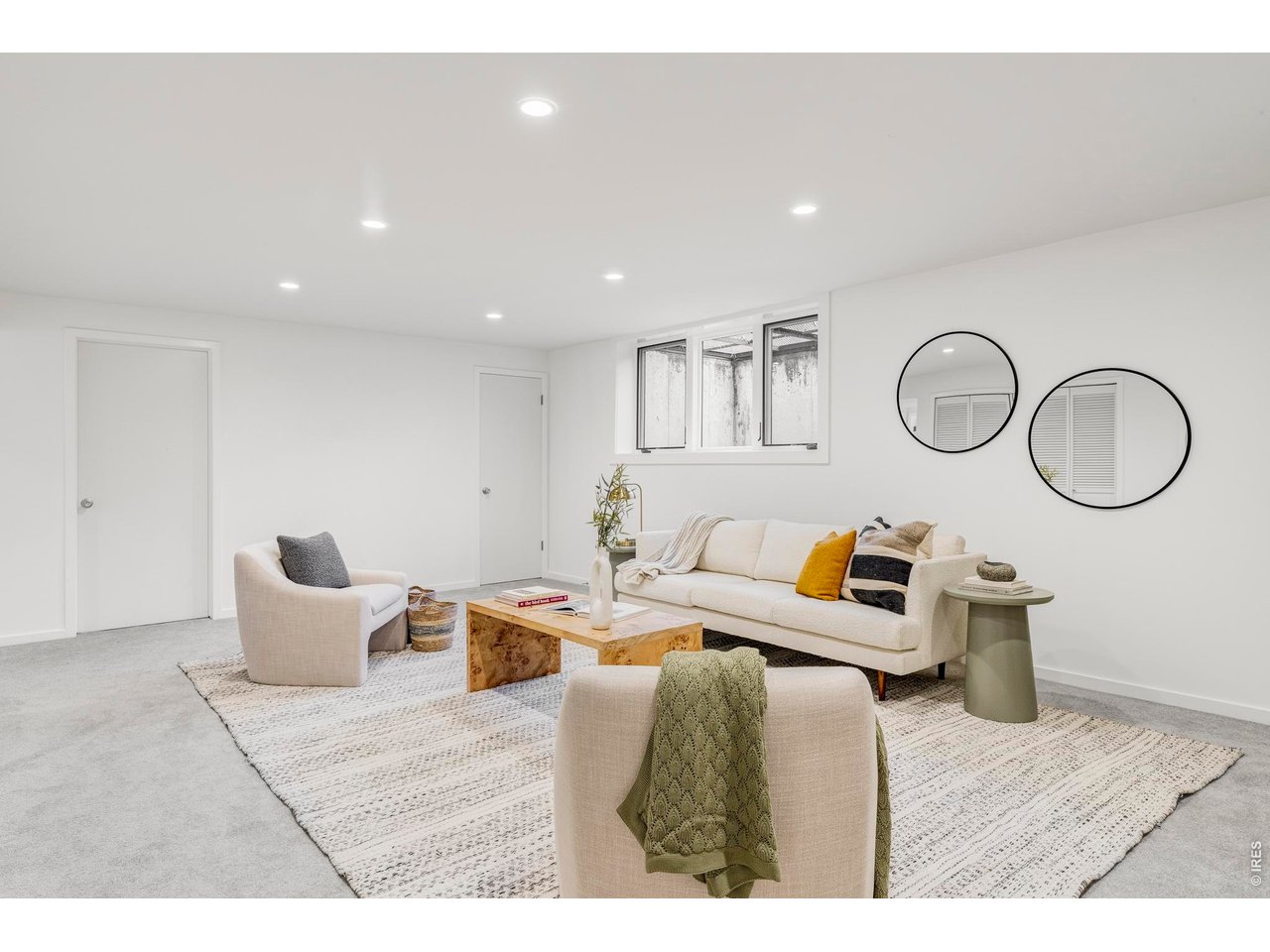 1305 Oak Ct