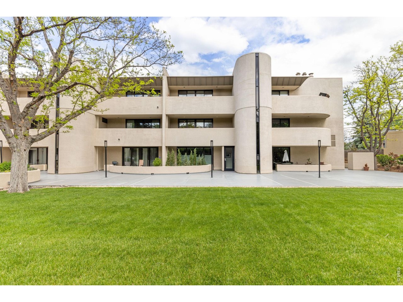 1140 Portland Pl 306