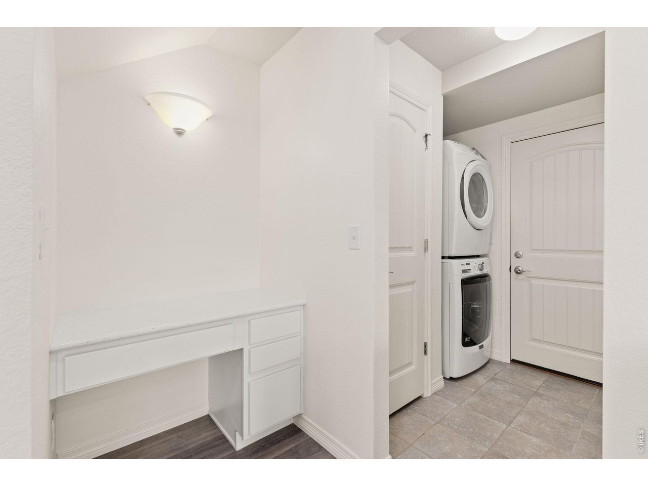 135 S 8th St