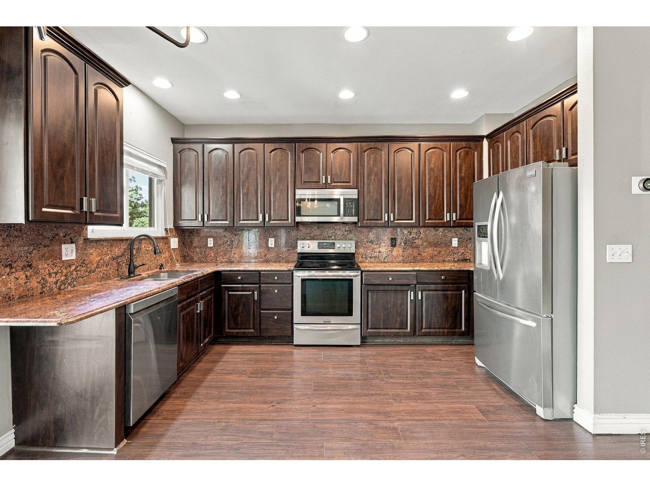 10623 Grove Ct
