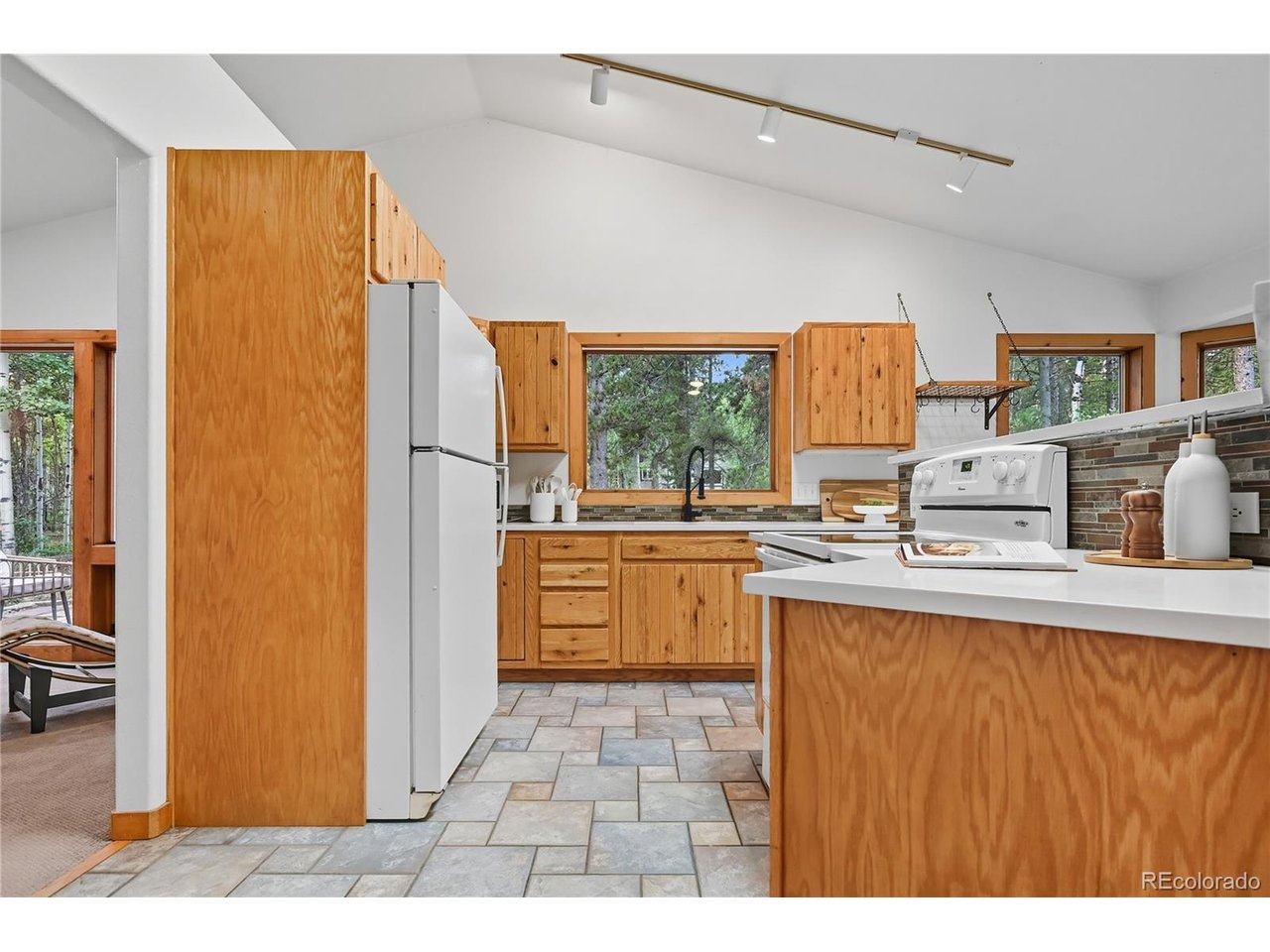 41 Damascus Rd