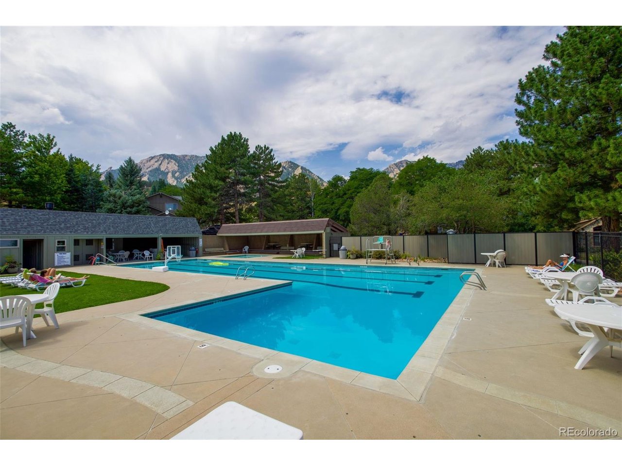1449 Rockmont Cir