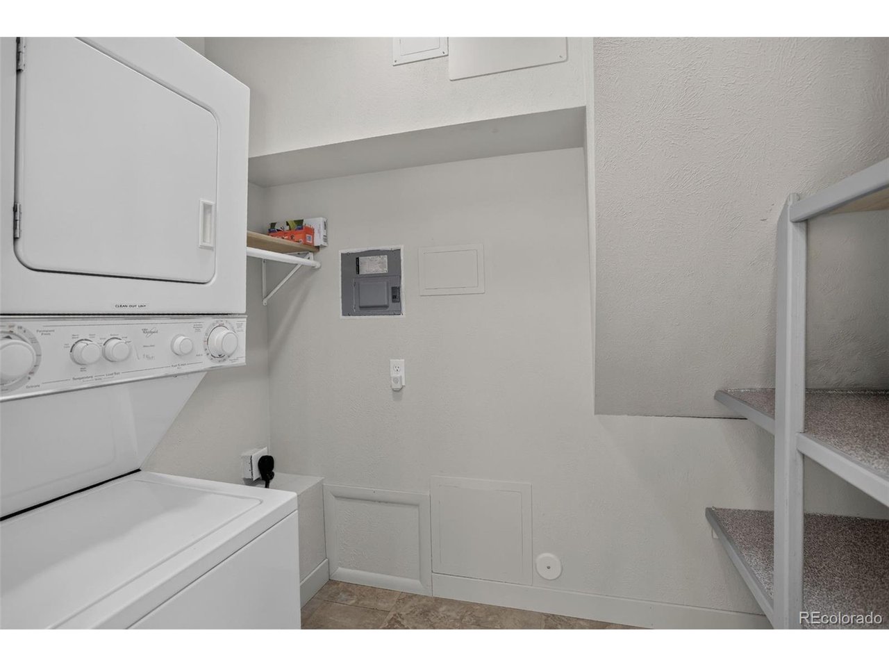 1449 Rockmont Cir
