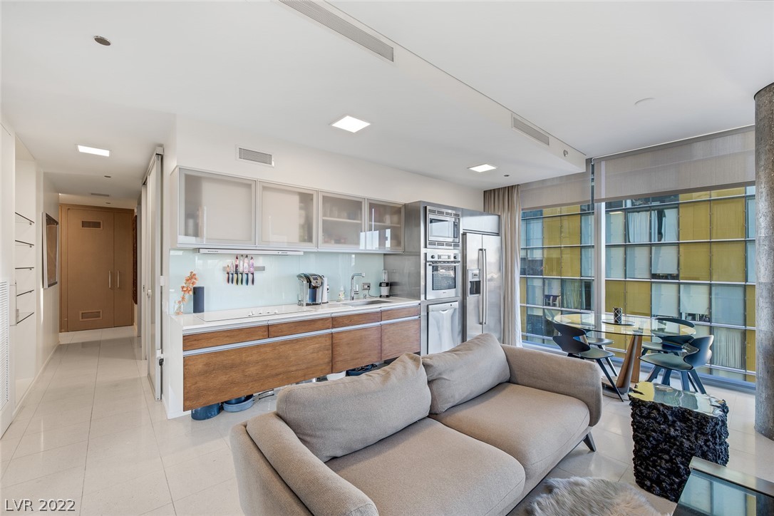 3726 Las Vegas Boulevard 1408