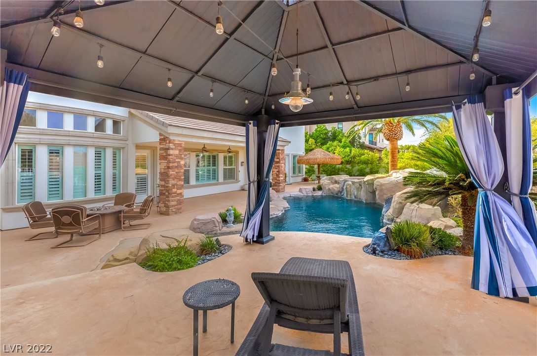 2278 Coral Ridge Avenue