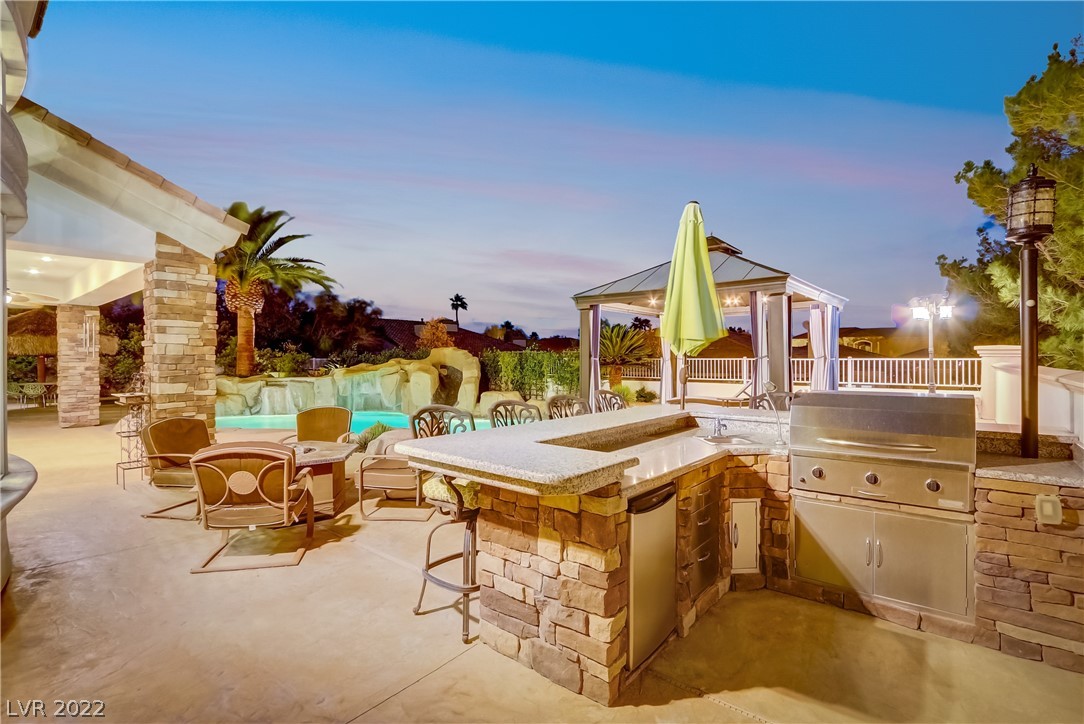 2278 Coral Ridge Avenue