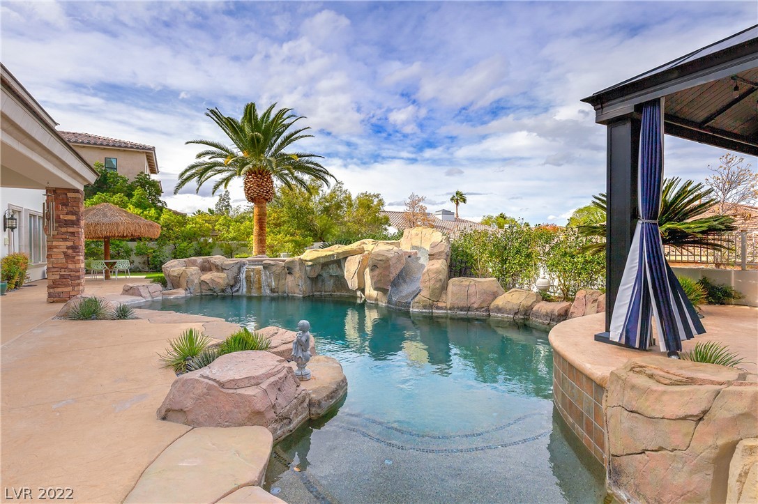 2278 Coral Ridge Avenue