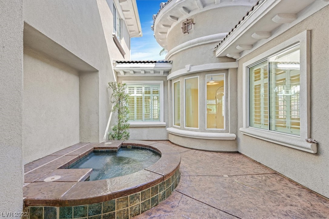 1395 FOOTHILLS VILLAGE