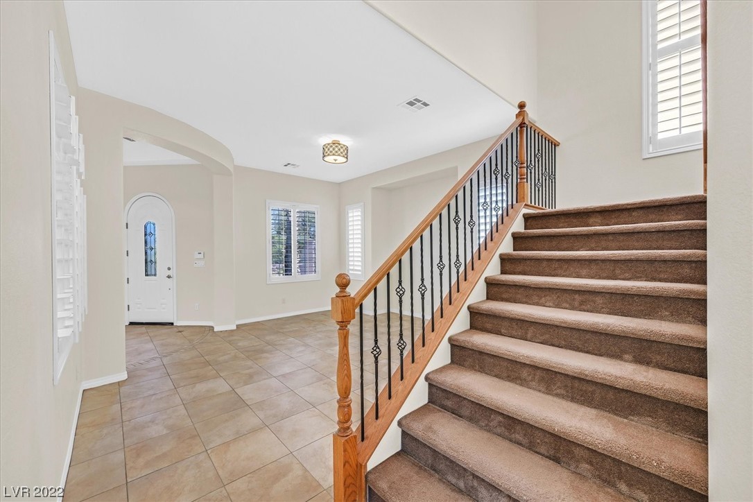 1395 FOOTHILLS VILLAGE