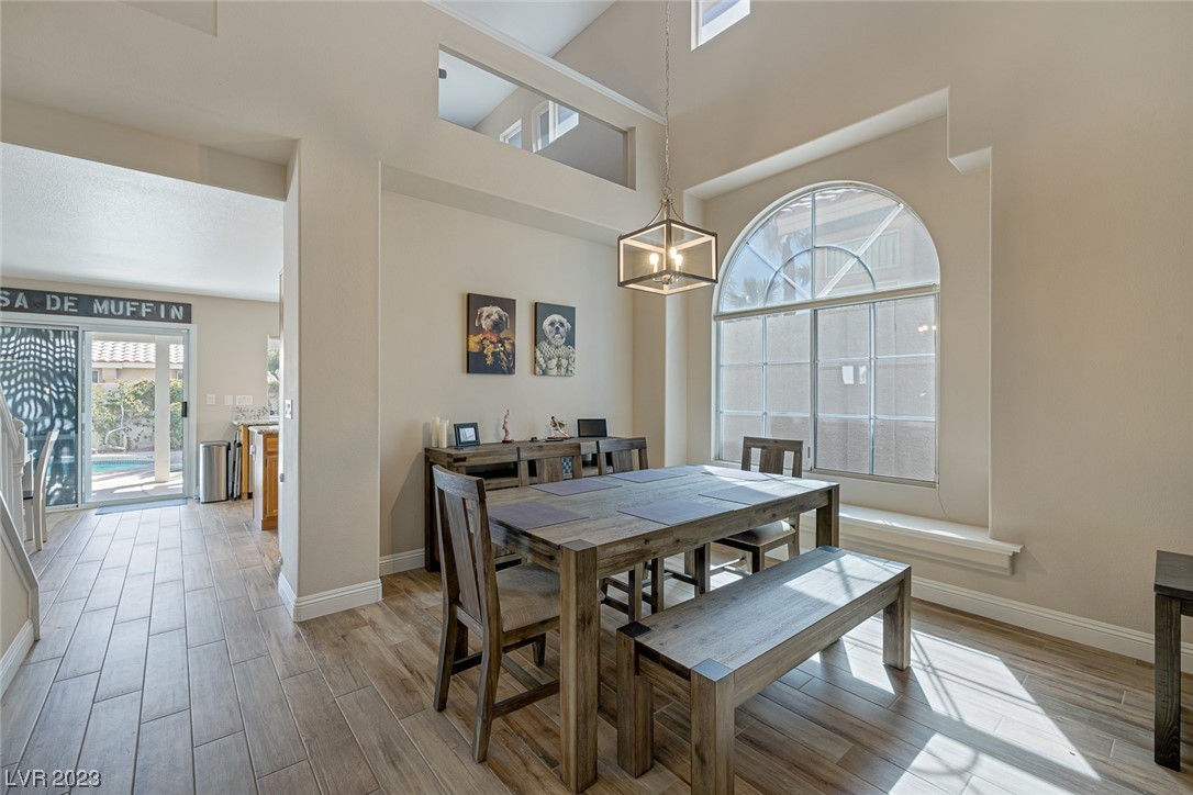 1608 Scenic Peak Street