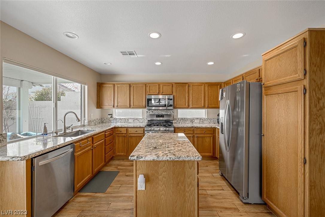1608 Scenic Peak Street