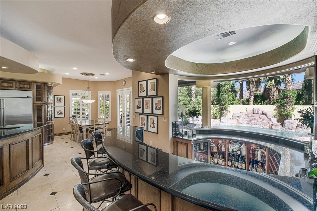 9513 Tournament Canyon Drive