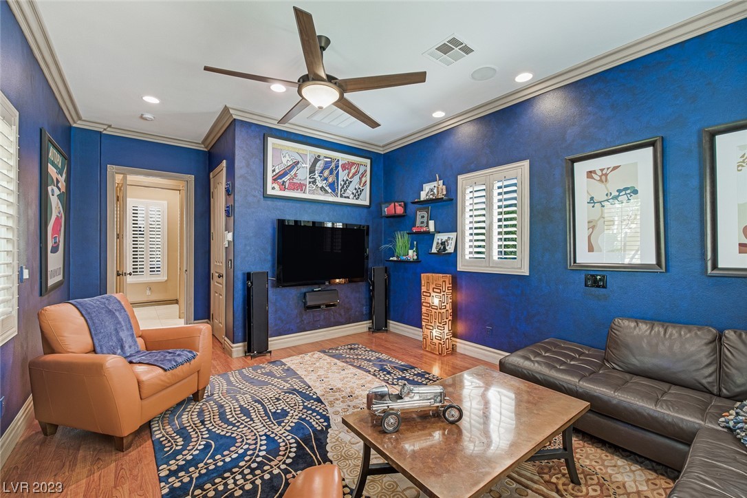 9513 Tournament Canyon Drive