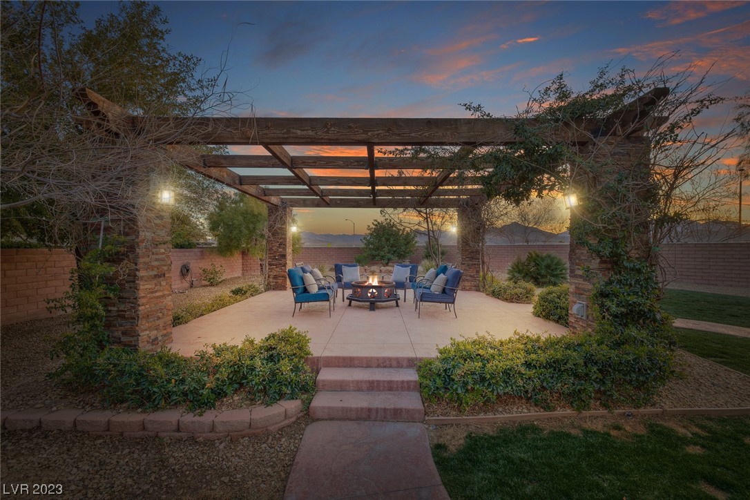 10387 Sweet Laurel Street