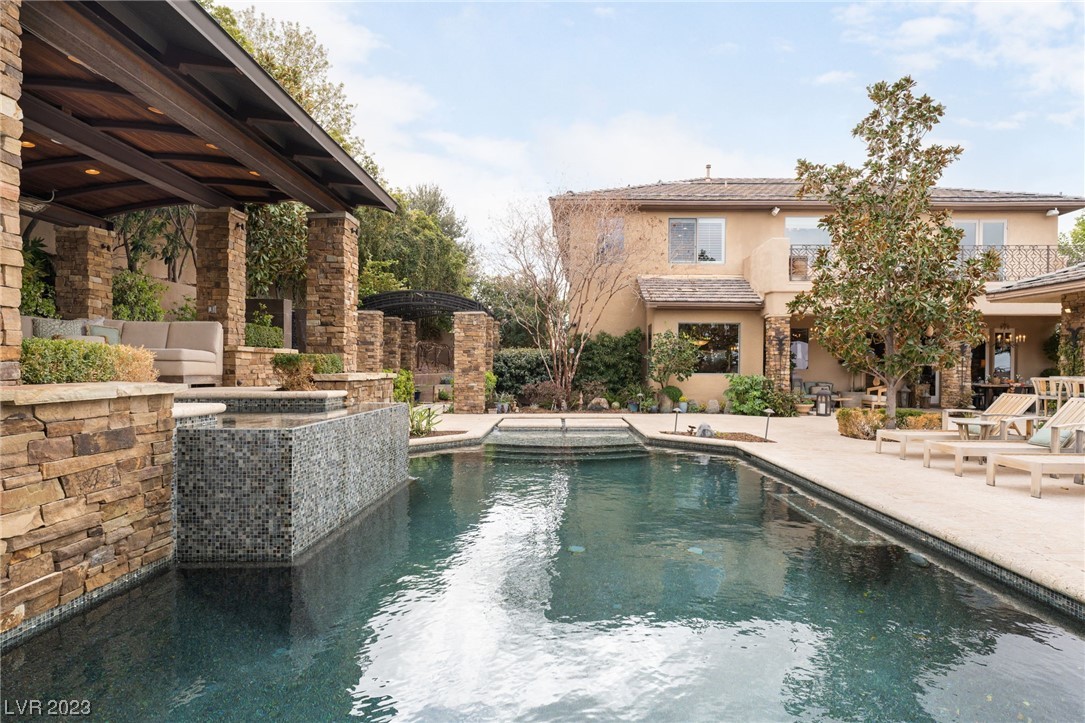 26 Chalet Hills Terrace