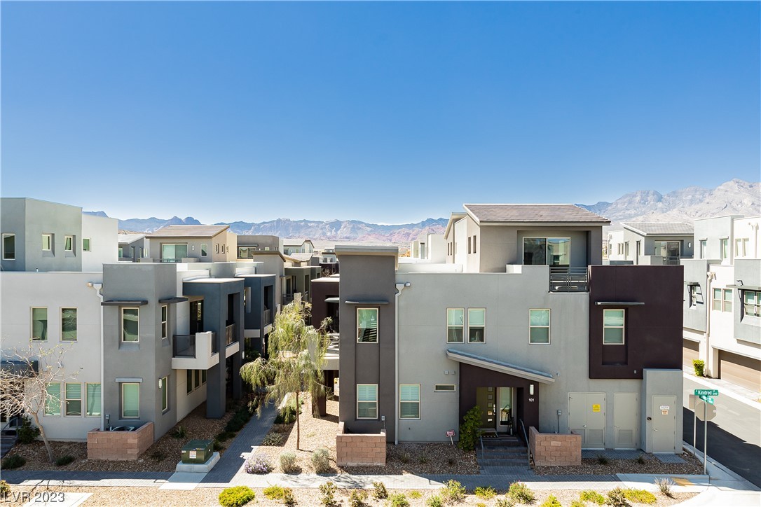 11251 Hidden Peak Avenue 305