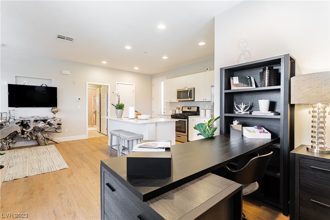 11251 Hidden Peak Avenue 305