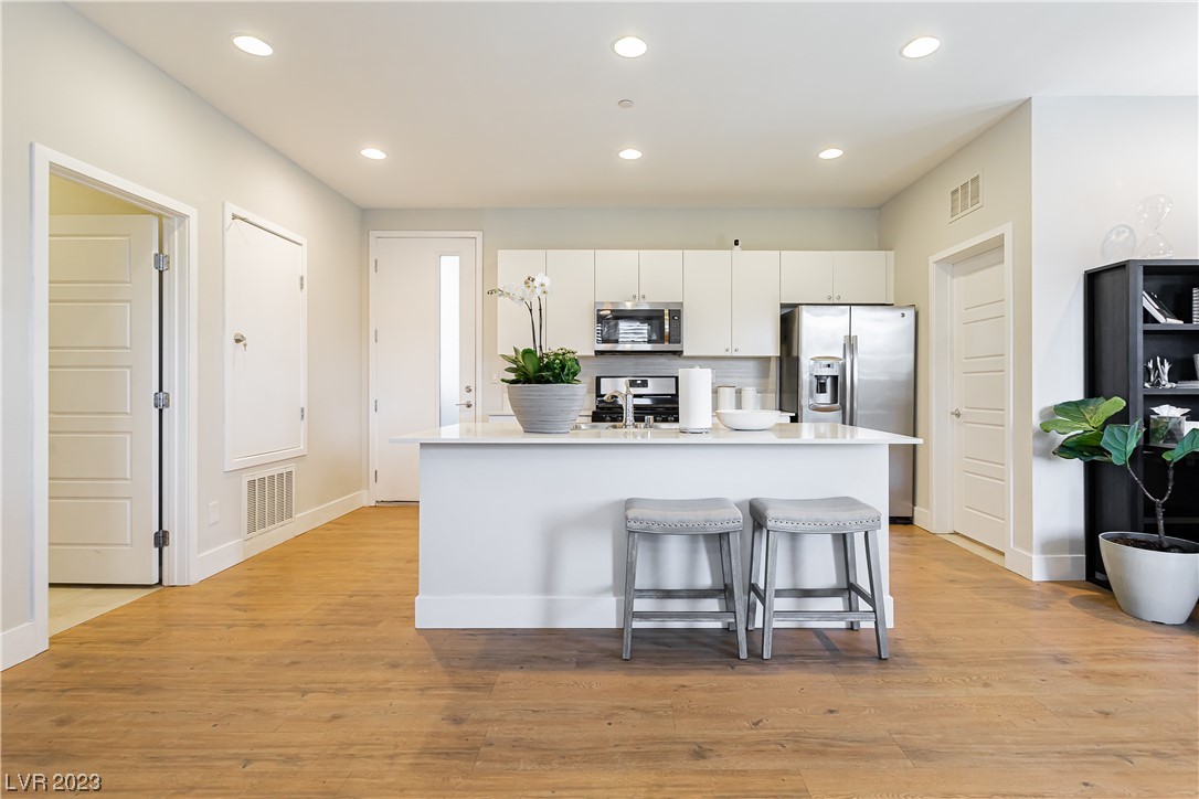 11251 Hidden Peak Avenue 305