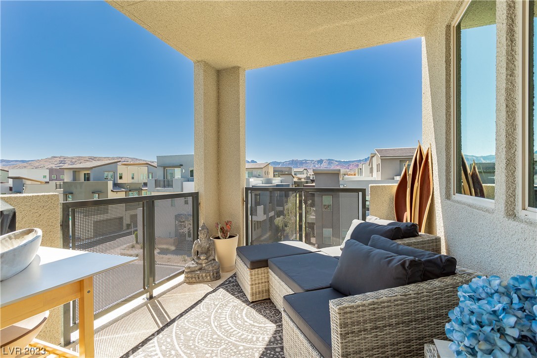 11251 Hidden Peak Avenue 305